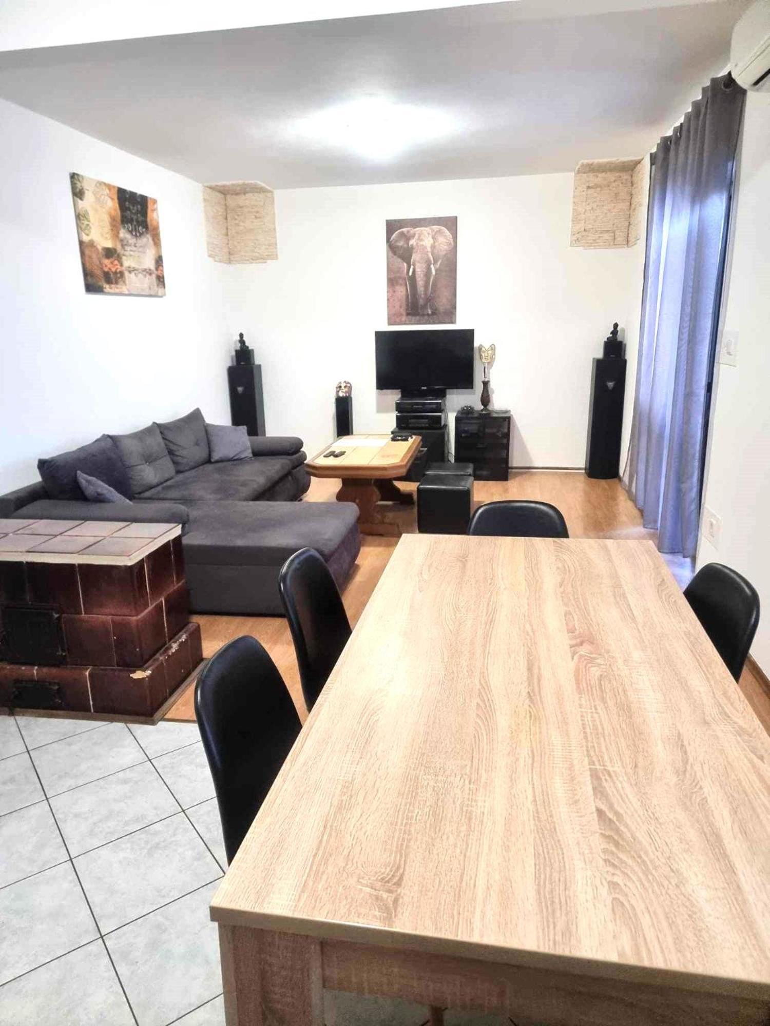 Appartamento Apartman Din-Pola Esterno foto